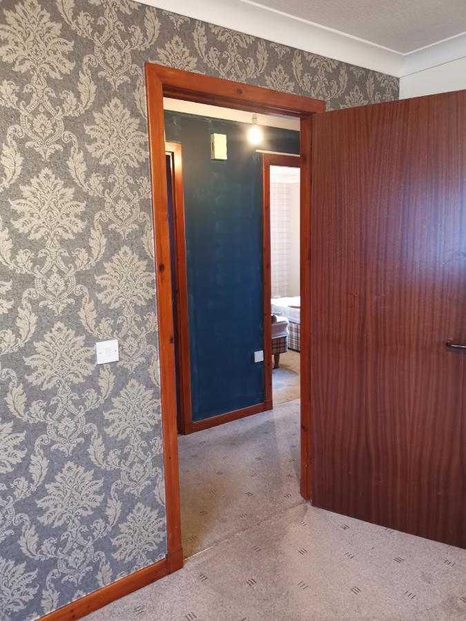 2 Raasay Court Apartment Портри Екстериор снимка