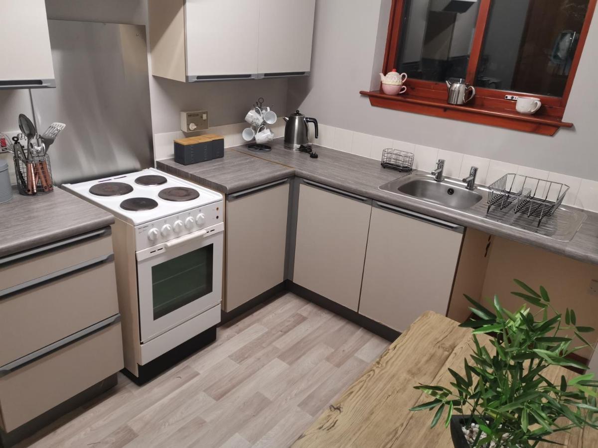 2 Raasay Court Apartment Портри Екстериор снимка